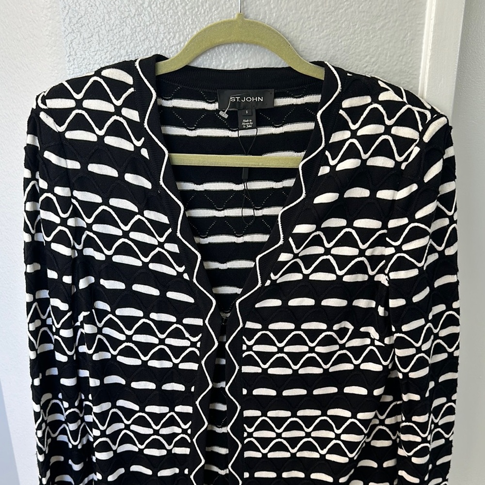 St. John Black and White Sweater - Picture 2 of 6